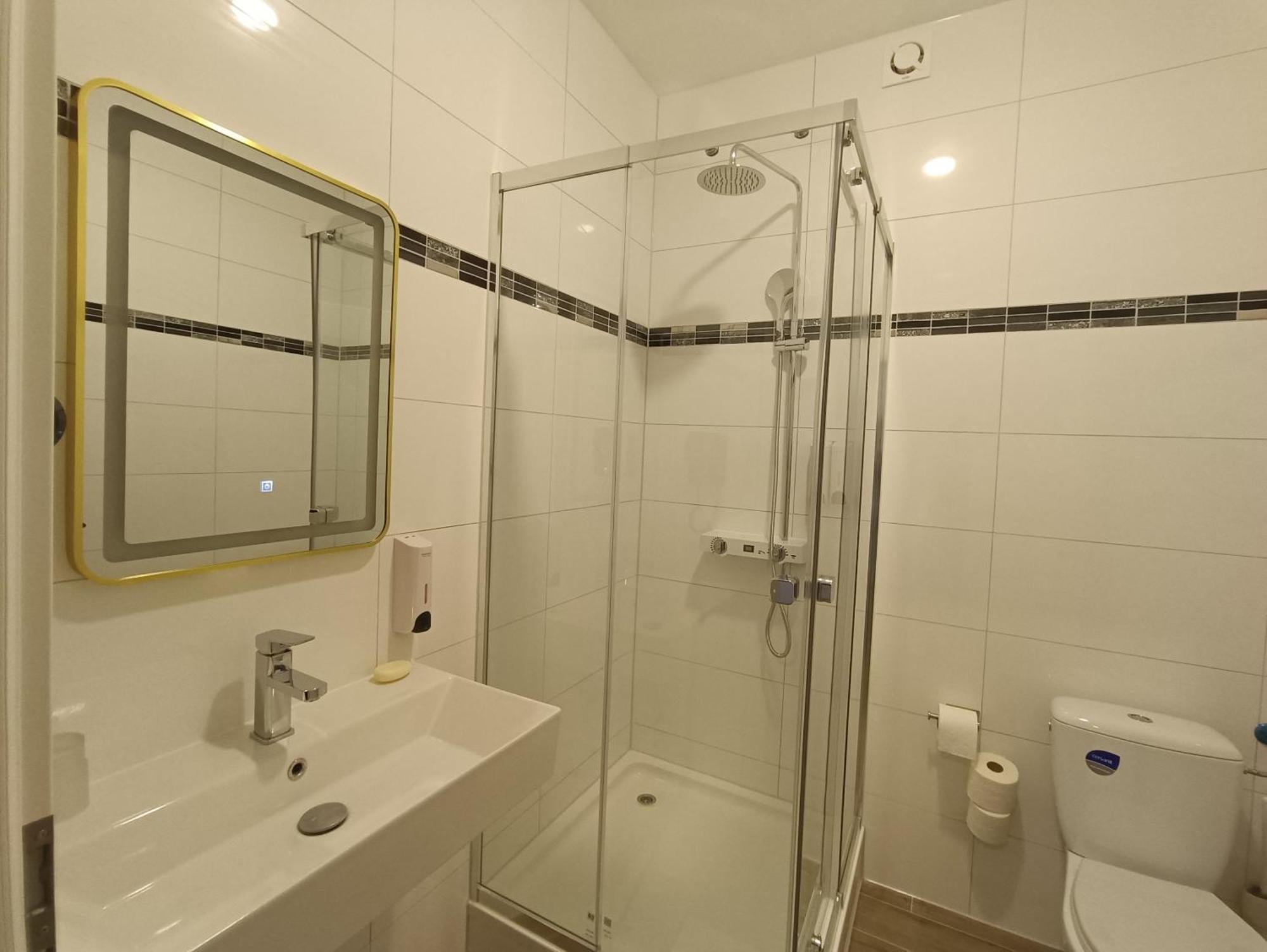 Hotel Destille Dormagen Oda fotoğraf
