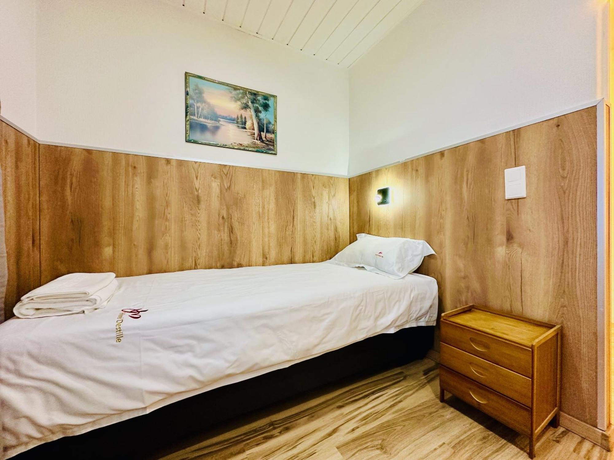 Hotel Destille Dormagen Oda fotoğraf