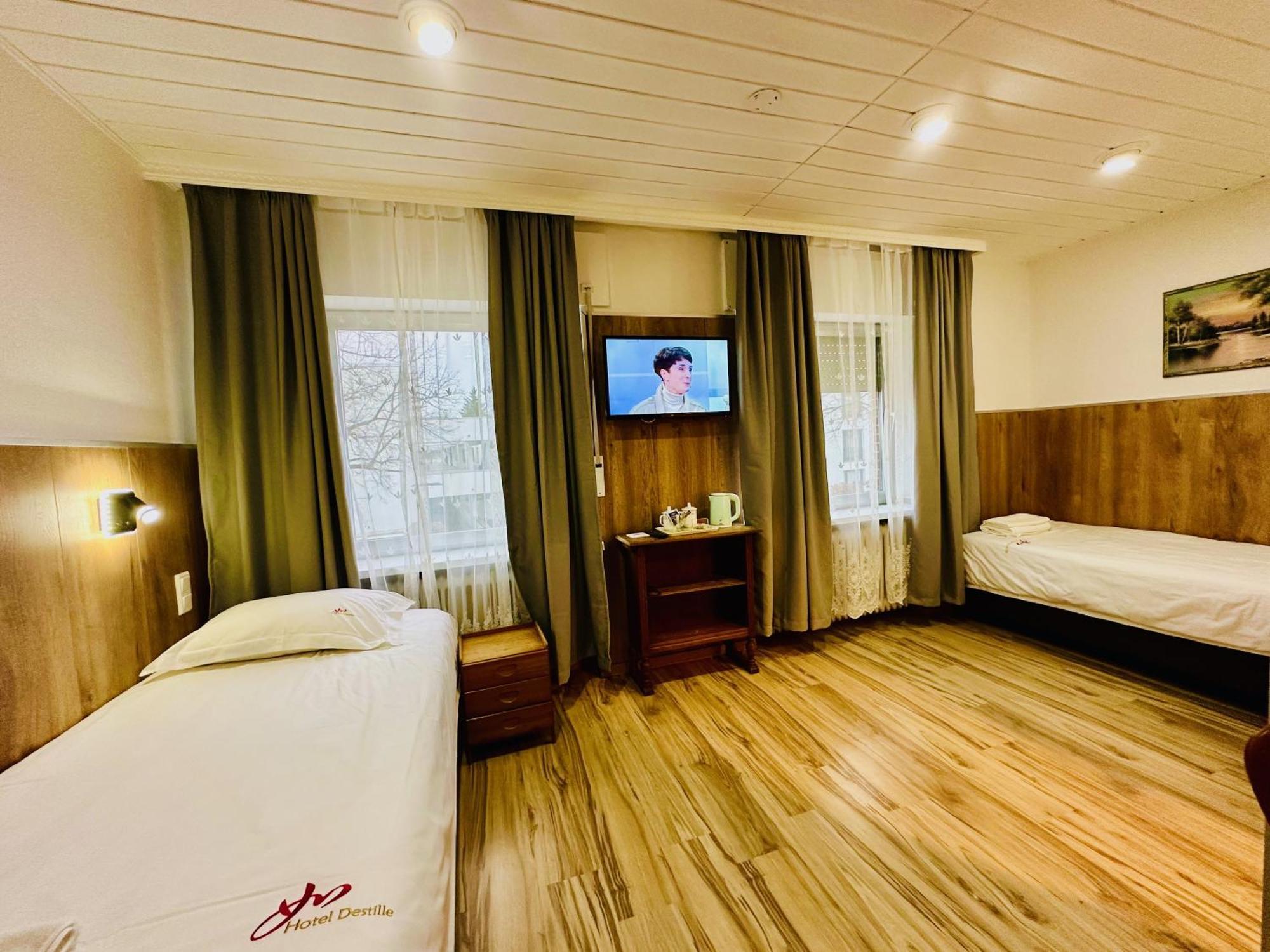 Hotel Destille Dormagen Oda fotoğraf