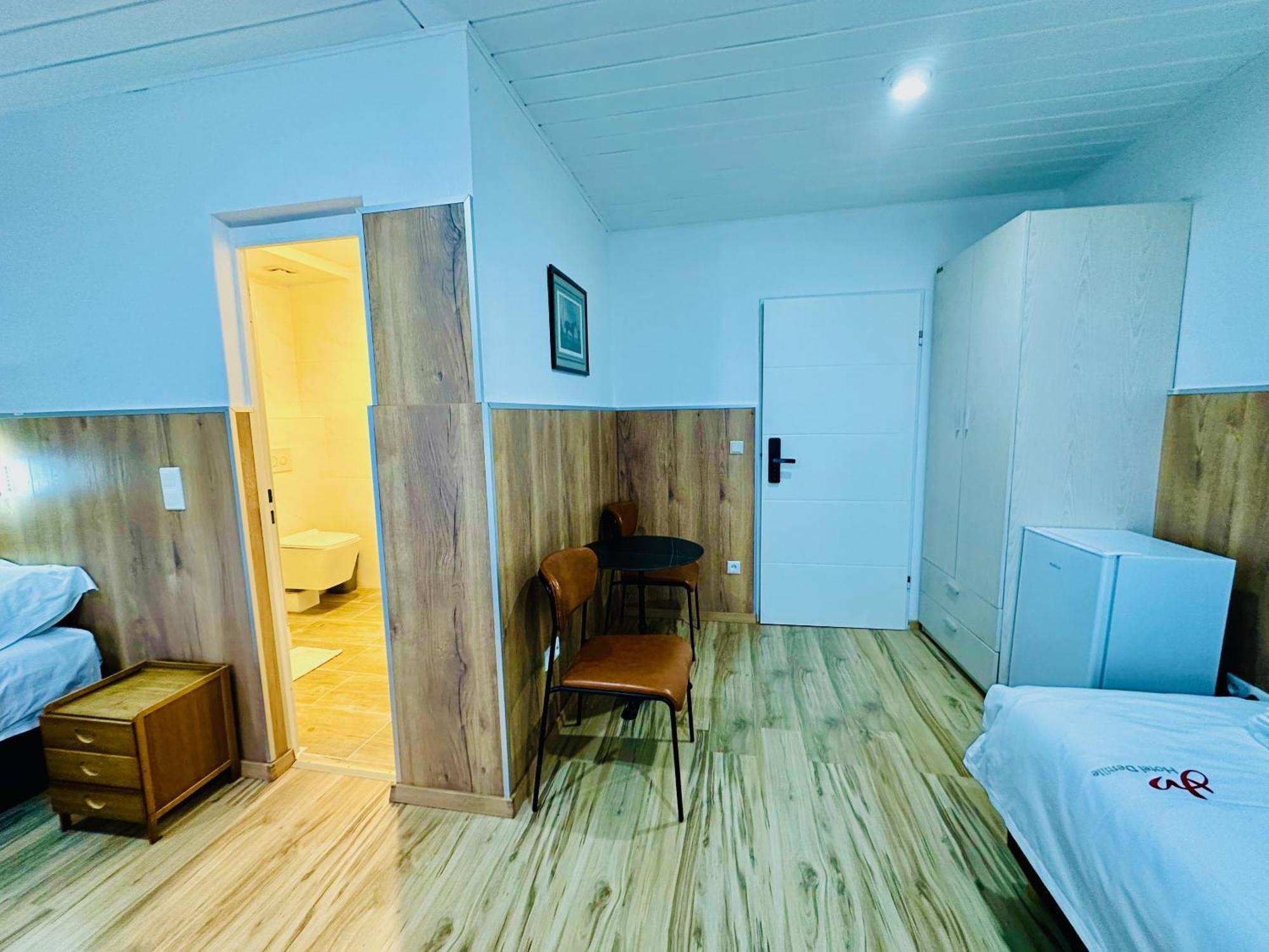 Hotel Destille Dormagen Oda fotoğraf
